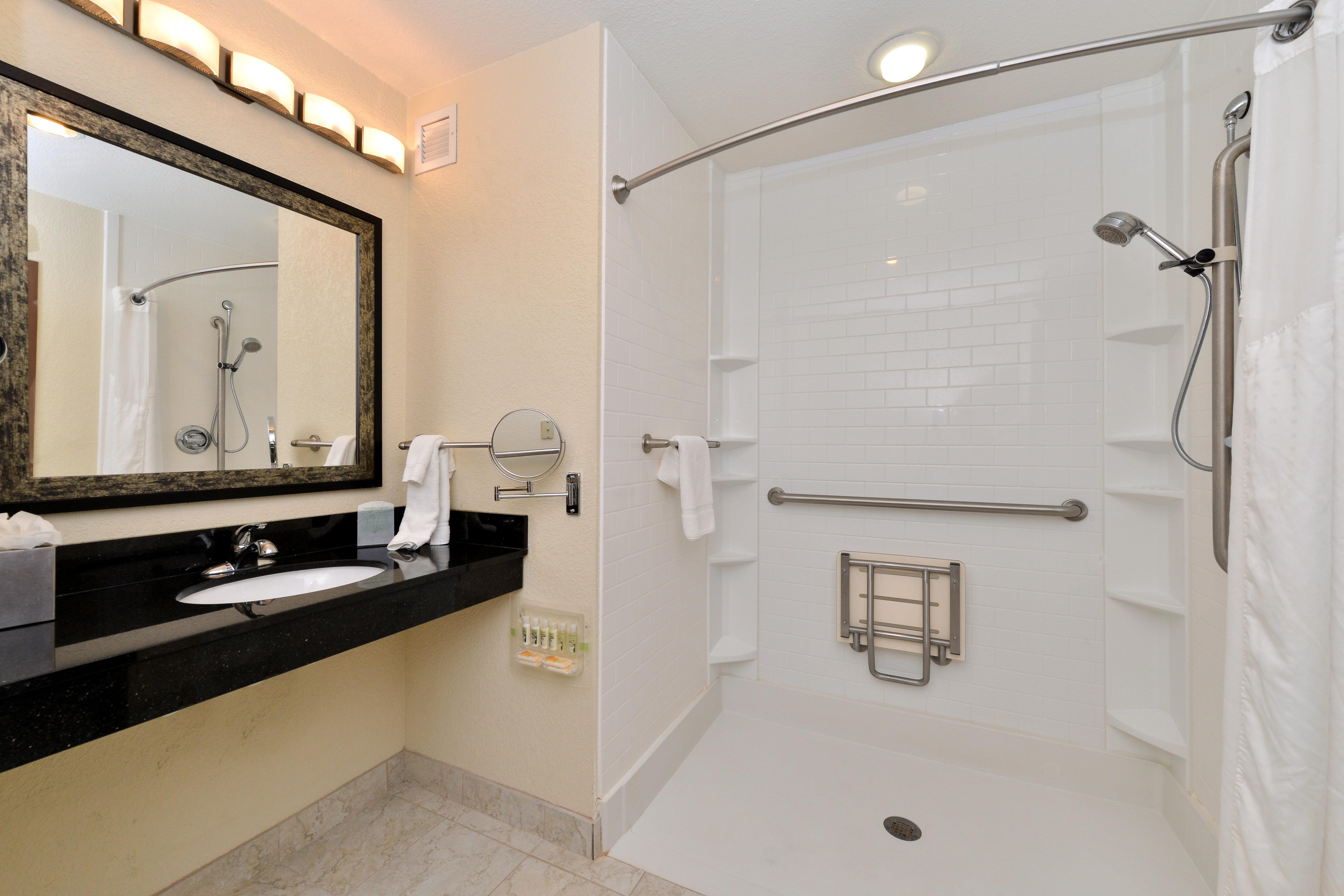 Holiday Inn Montgomery South Airport By Ihg Hope Hull Eksteriør billede